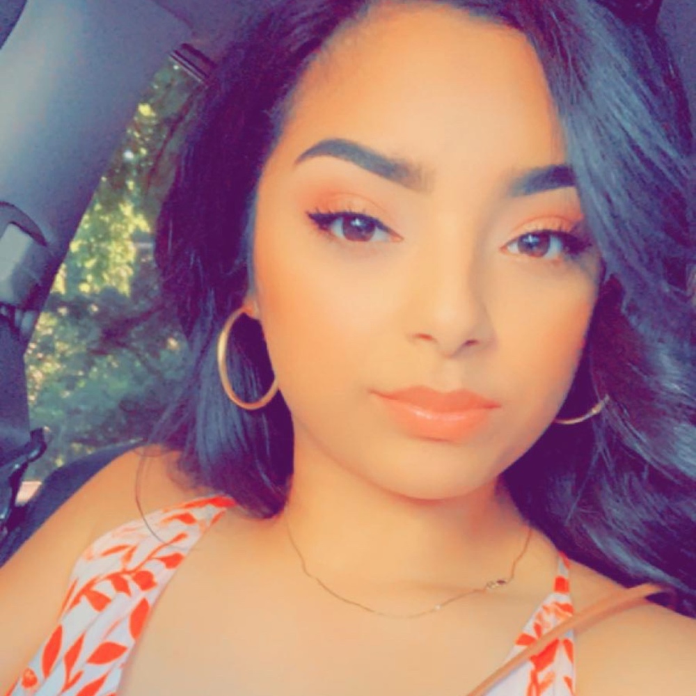 Meet your Posher, Araceli